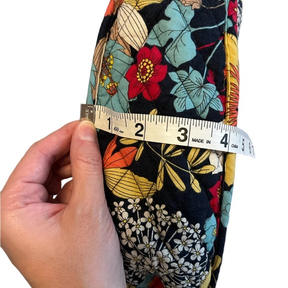 Vera Bradley *RETIRED PRINT* Happy Snails Saddle Up Silver Ring Floral Bag Purse - Picture 10 of 12